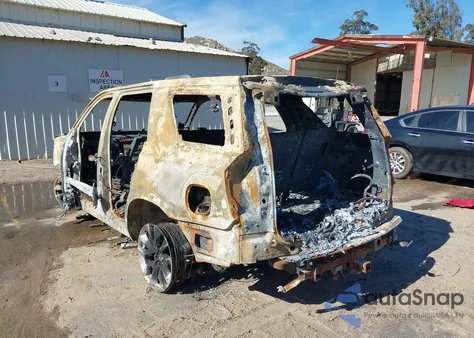 2021 Chevrolet Tahoe 2Wd Ls z USA, uszkodzony, nr VIN 1GNSCMKD8MR346751